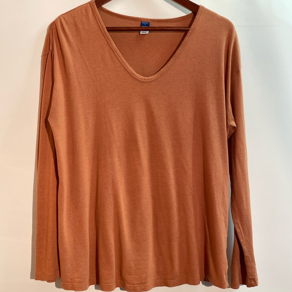 Old Navy - Maternity double layer top. Size M